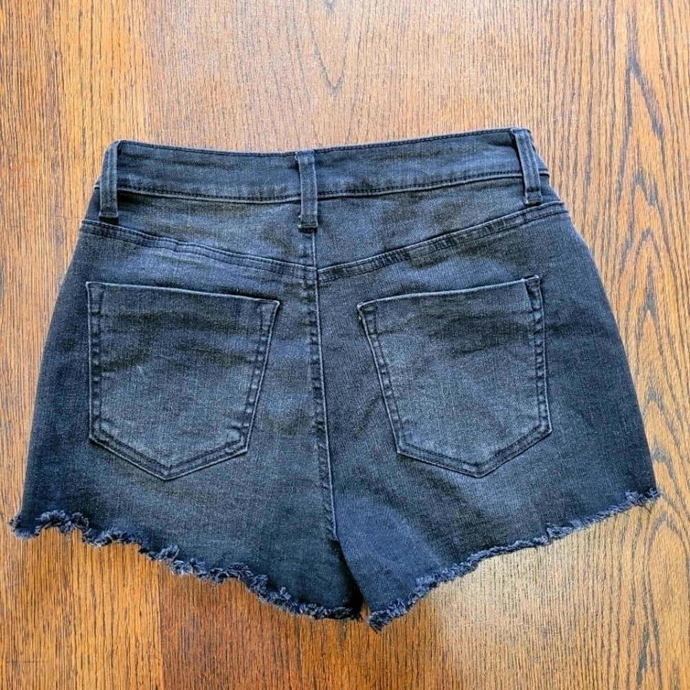 Forever 21 Black Raw Hem High Rise Jean Shorts Size Women's 28 - Picture 2 of 7